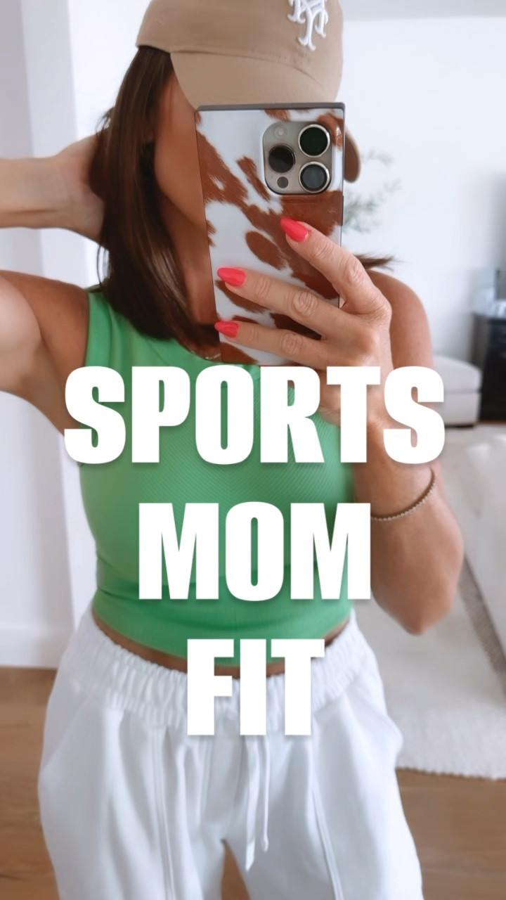 In size small pants
M/L top
Shoes tts 

#LTKstyletip #LTKActive #LTKfindsunder100