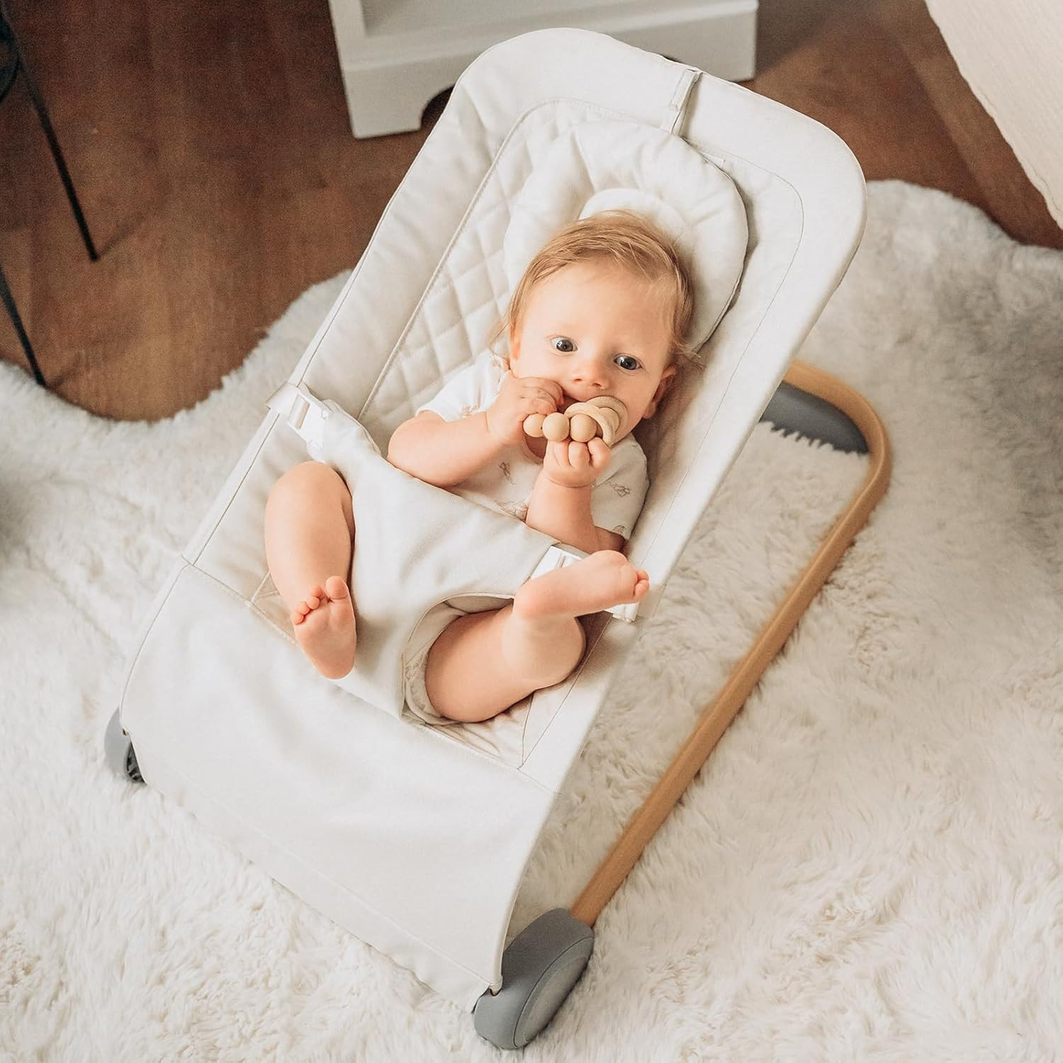 Baby Bouncer, Beige Portable Bouncer Seat for Baby, Ergonomic Design, Suitable for babies up to 2... | Amazon (CA)