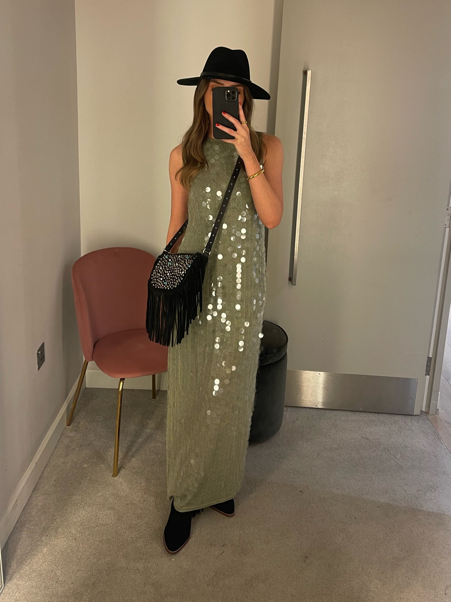 FESTIVAL STYLING with River Island
Wearing a size 8 in the sequin dress 
Fedora hat
Cowboy boots



#LTKsummer #LTKstyletip #LTKuk