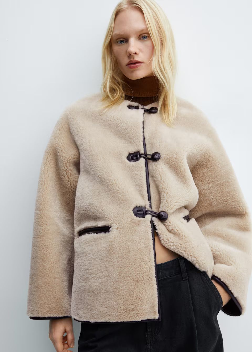 Fur-effect coat with appliqués | MANGO (US)