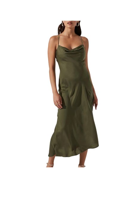 Weekly Favorites- Green Dress Roundup- November 20, 2022 #Green #Greendress #bridesmaid #bridesmaiddresses #Greenbridesmaiddress #summerwedding #Greenmididress #weddingguest #mididress #fallwedding #fallweddingdress #falldress #winterdress #winterwedding #winterweddingdress #partydress 

#LTKstyletip #LTKunder100 #LTKwedding