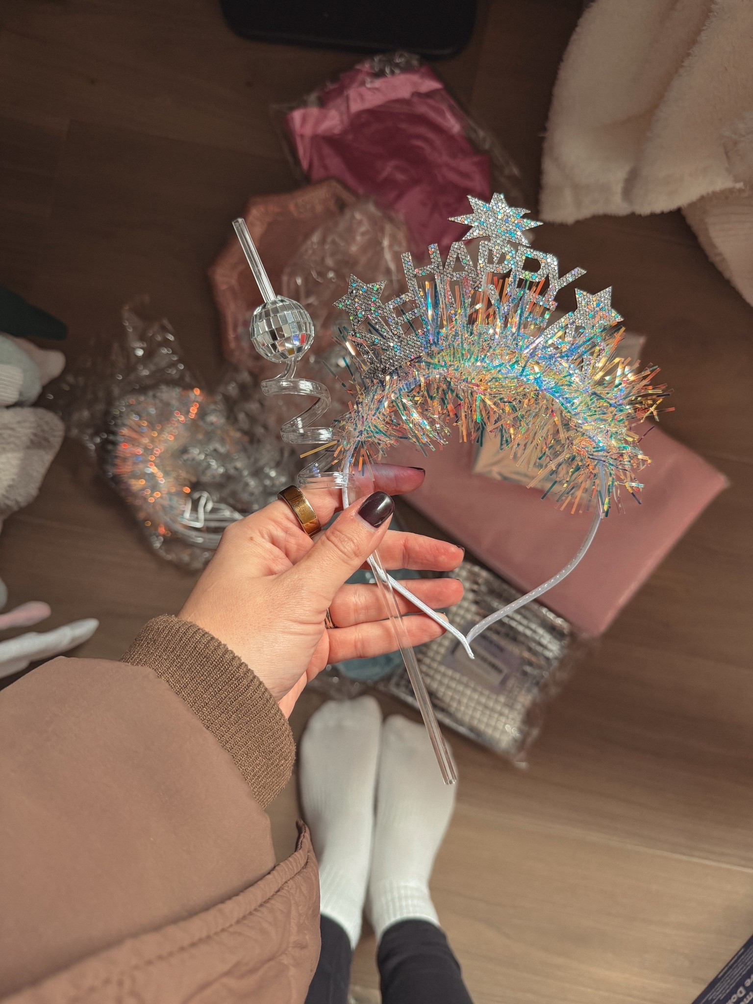 NYE PREP!!! 🪩❄️💓✨

#LTKHome #LTKHoliday #LTKmomlife