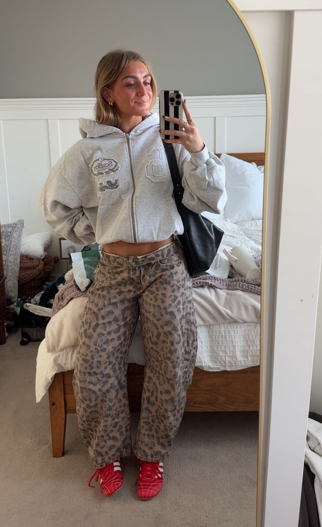 sweater is scuffers!