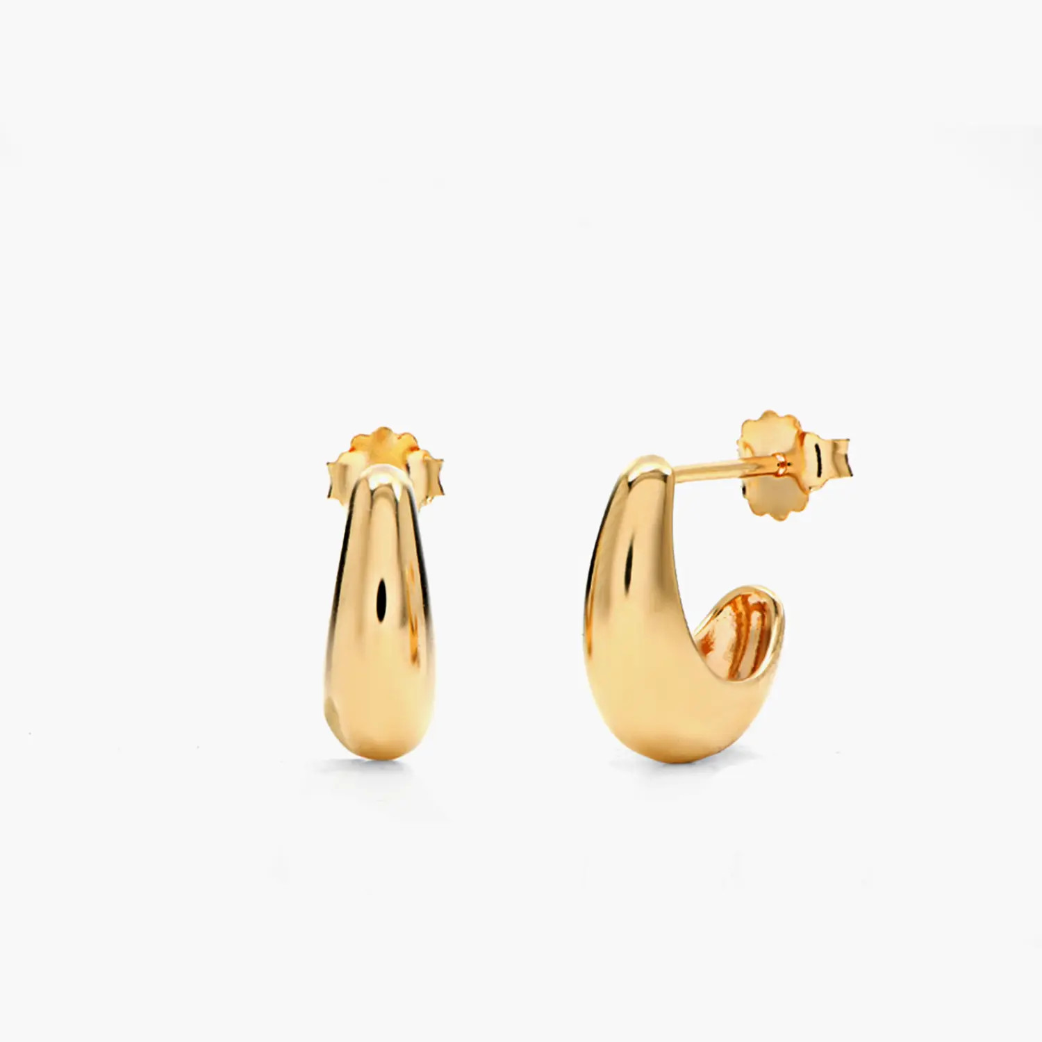 Small Dome Huggie - 14k Solid Gold | Oak & Luna (US)