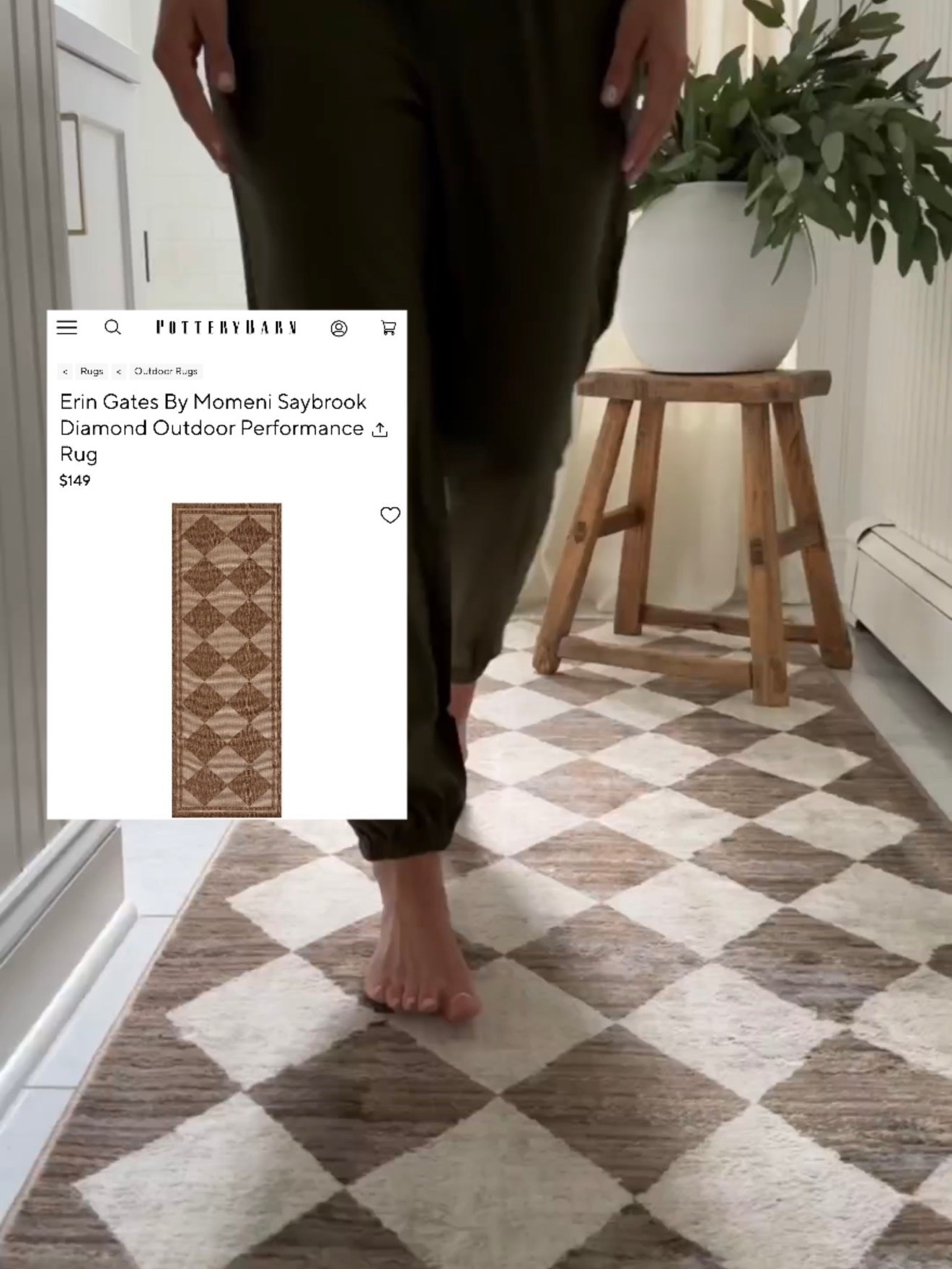 This checkered runner is a favorite for a good reason 

#LTKHome