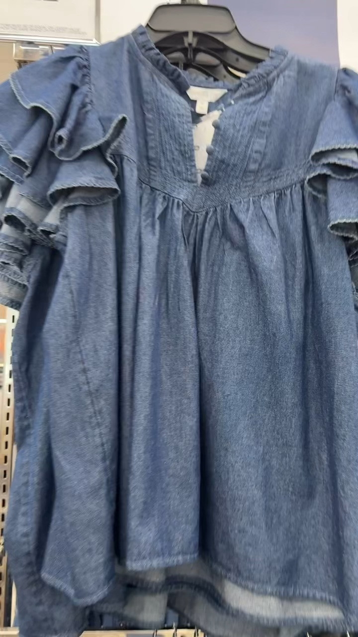 Great top for hot fall…. I love the coverage too.

#LTKSeasonal #LTKOver40 #LTKSaleAlert