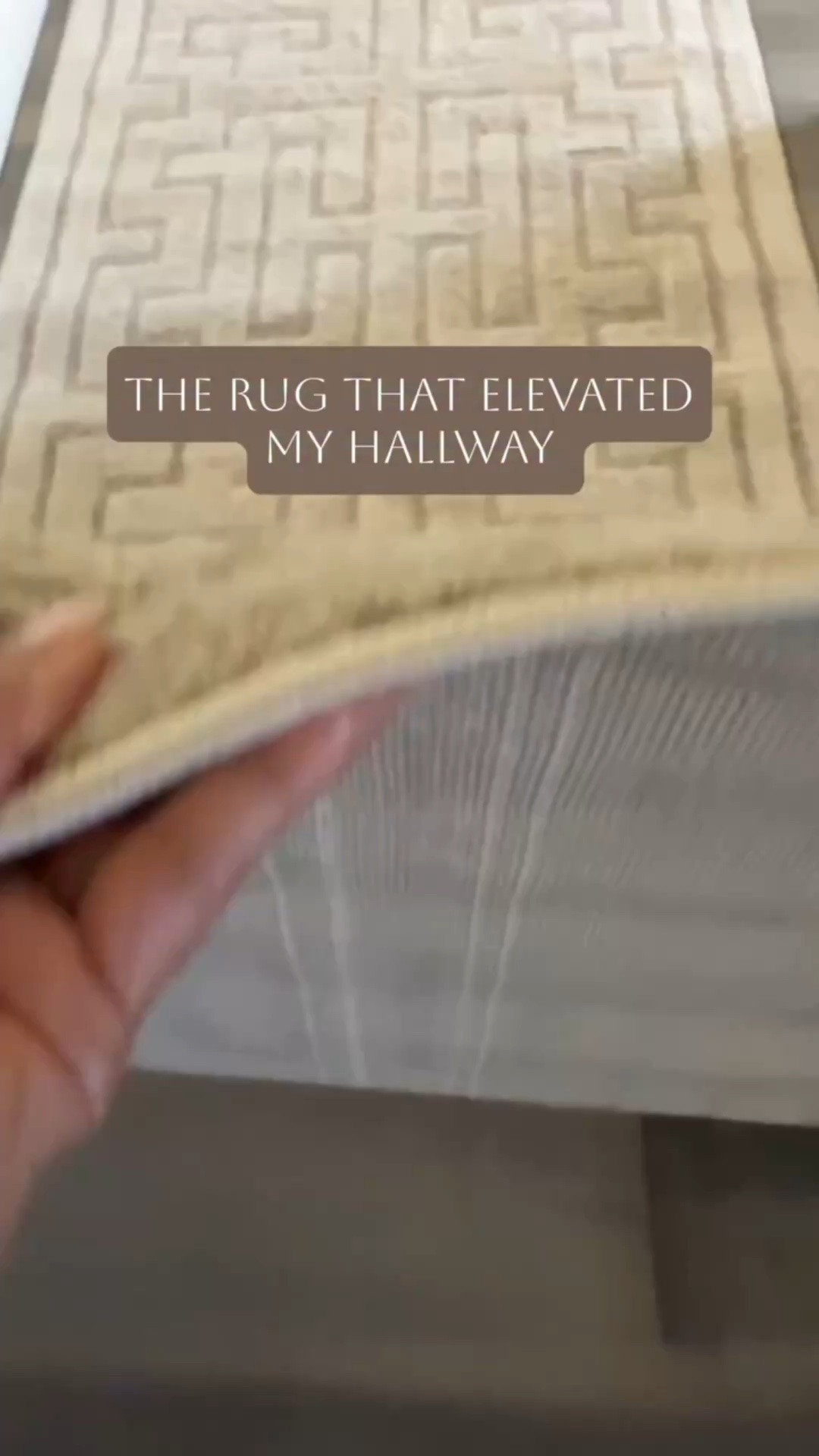 A rug is the foundation of every beautiful room. Loving this new Rachel Zoe x Livabliss collection.
Rug Name: Rachel Zoe Studio Edit rug
@livabliss @rachelzoe 
#Livabliss #LivablissHome #RachelZoexLivabliss #HomeDecor #rugs 

COMMENT: RUG 
to get link sent to your inbox directly