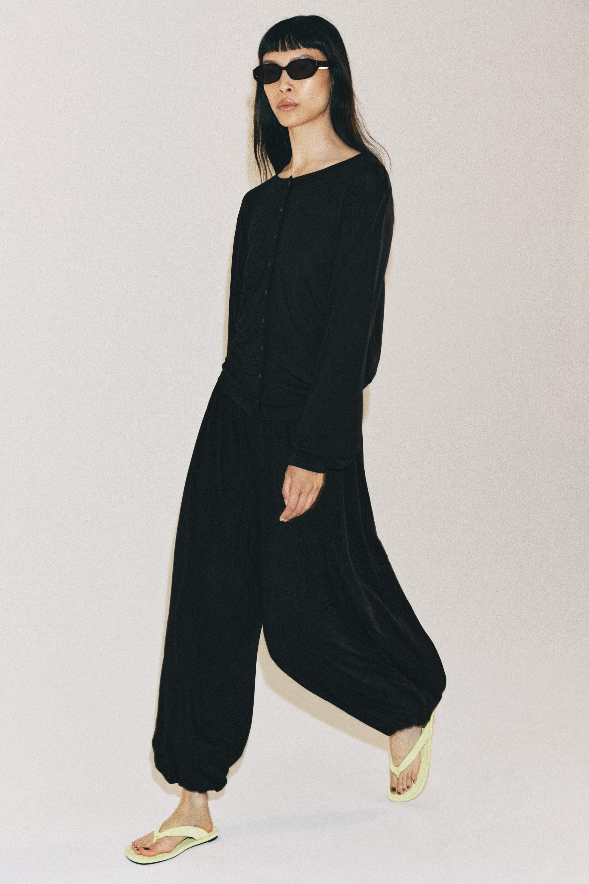 FLOWING SAROUEL TROUSERS | Zara UK