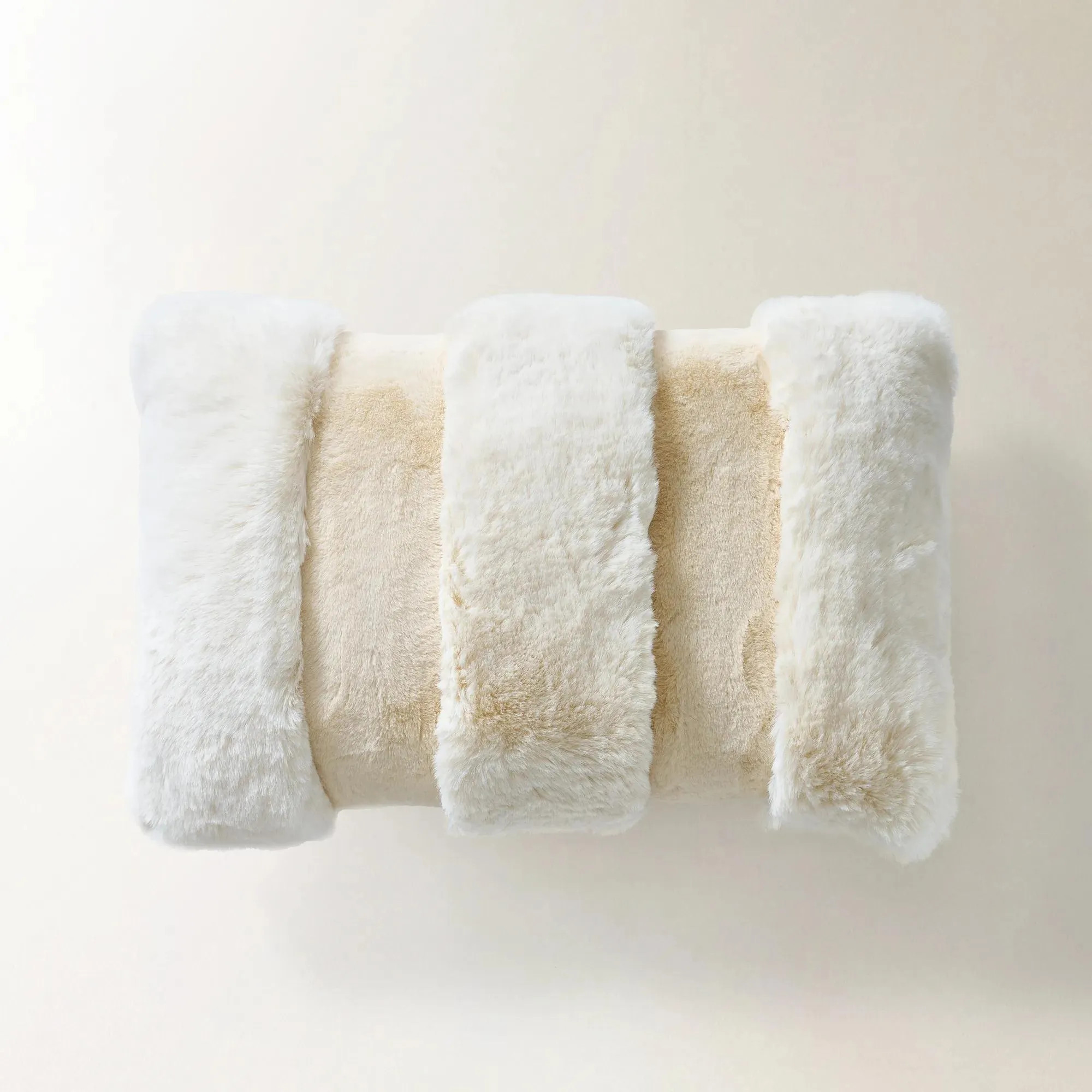 Peliz Fur Lumbar 20" x 14" - Ivory | Z Gallerie