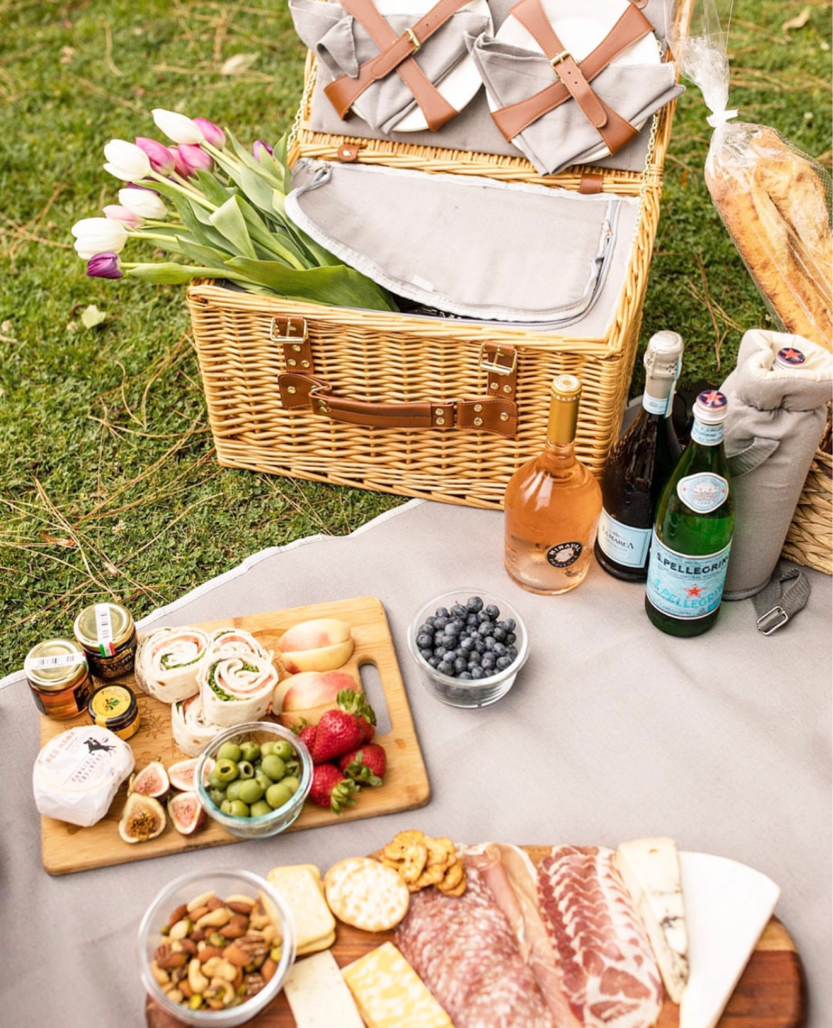 Spring summer hosting. Picnic with charcuterie board. Gift for her date night. Family vacation. Beach bag. 

#LTKfamily #LTKGiftGuide #LTKhome