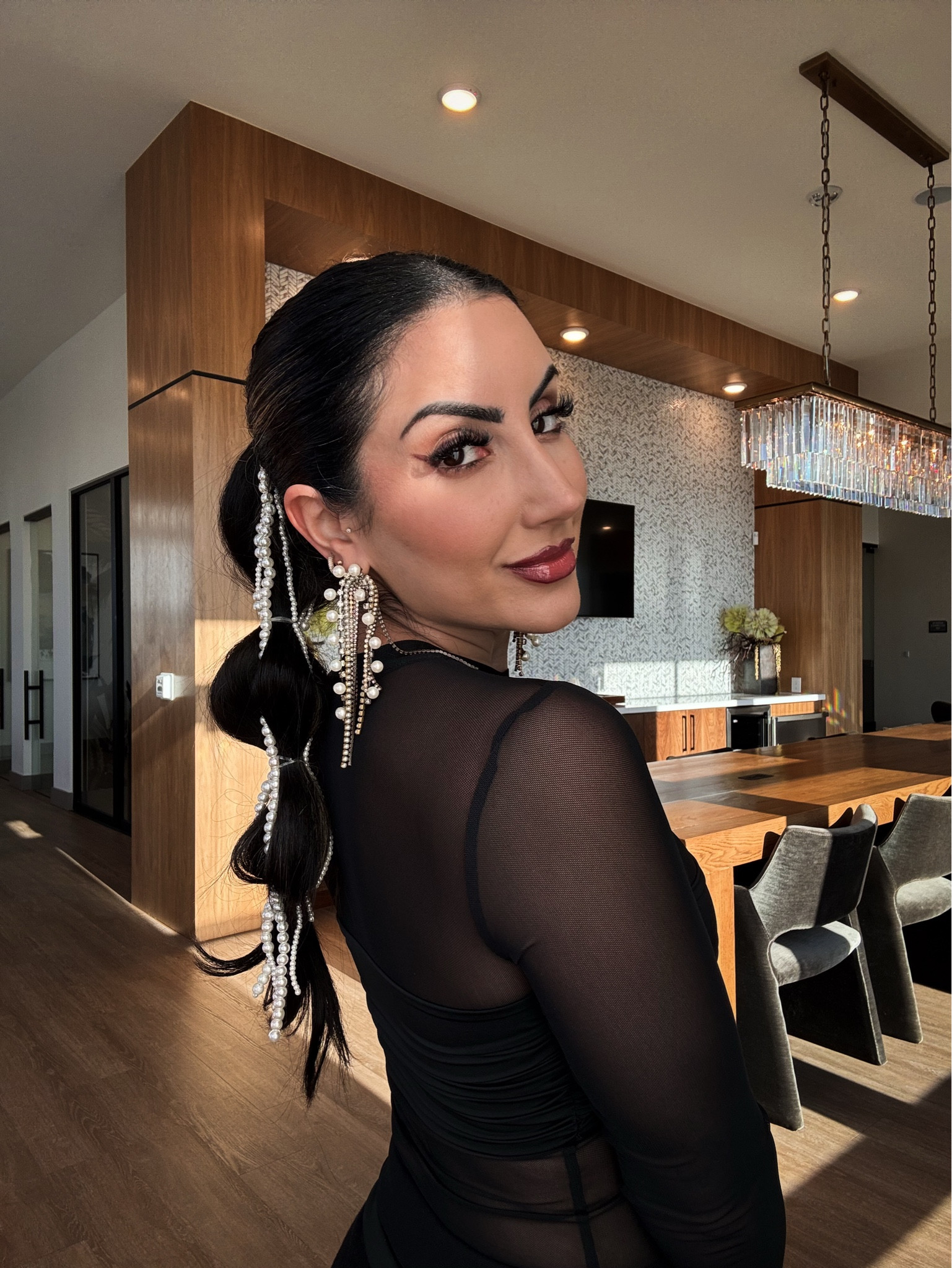 New Years Eve hair with @bellamihair ponytail 2.0 in off black. Use code ROWDA for 20% off before 12/31 and 10% off after that!  #bellamihair #ad

Holiday hair look, bubble braid, NYE hair, NYE outfit 

#LTKHoliday #LTKBeauty #LTKParties