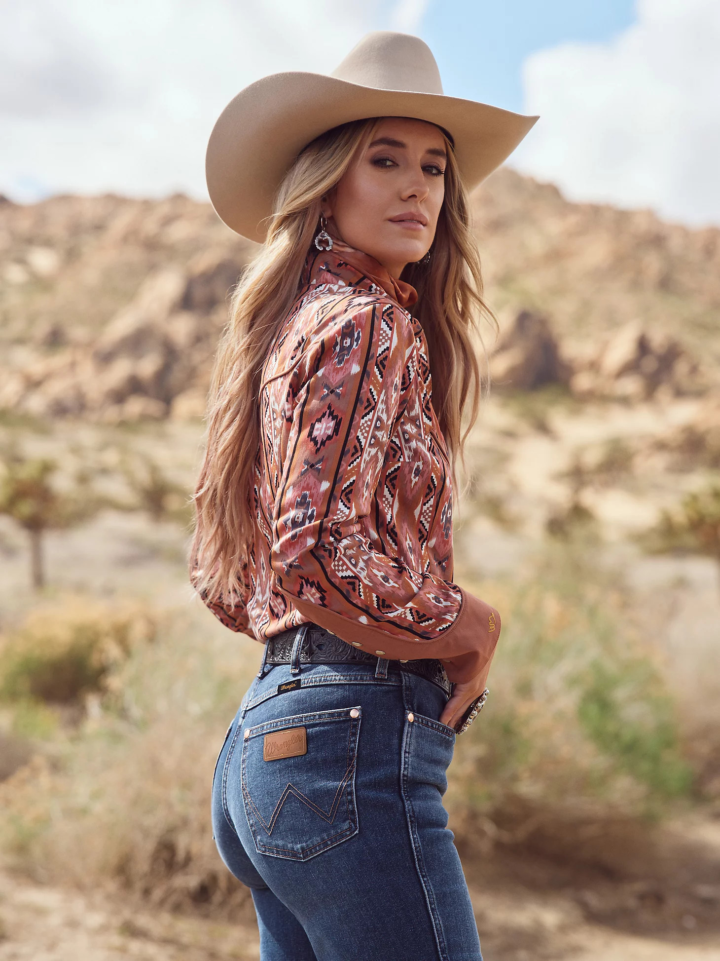 Wrangler x Lainey Wilson Chestnut Checotah Western Snap Shirt in Brown Checotah | Wrangler