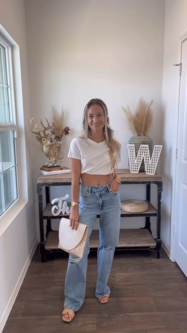closet staple = plain white tee @target has my favorite and the best ones in my opinion 🤷🏼‍♀️

#target #liketkit #ltk #ltkfashion #liketoknowit #ltksummersales #targetstyle #ltkfindsunder100