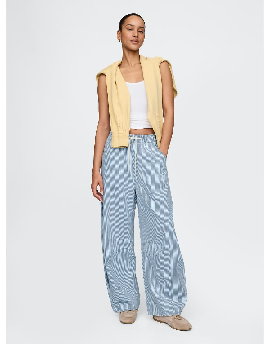 GAP mid rise tie waist horseshoe pinstripe jeans in mid blue-White | ASOS (Global)