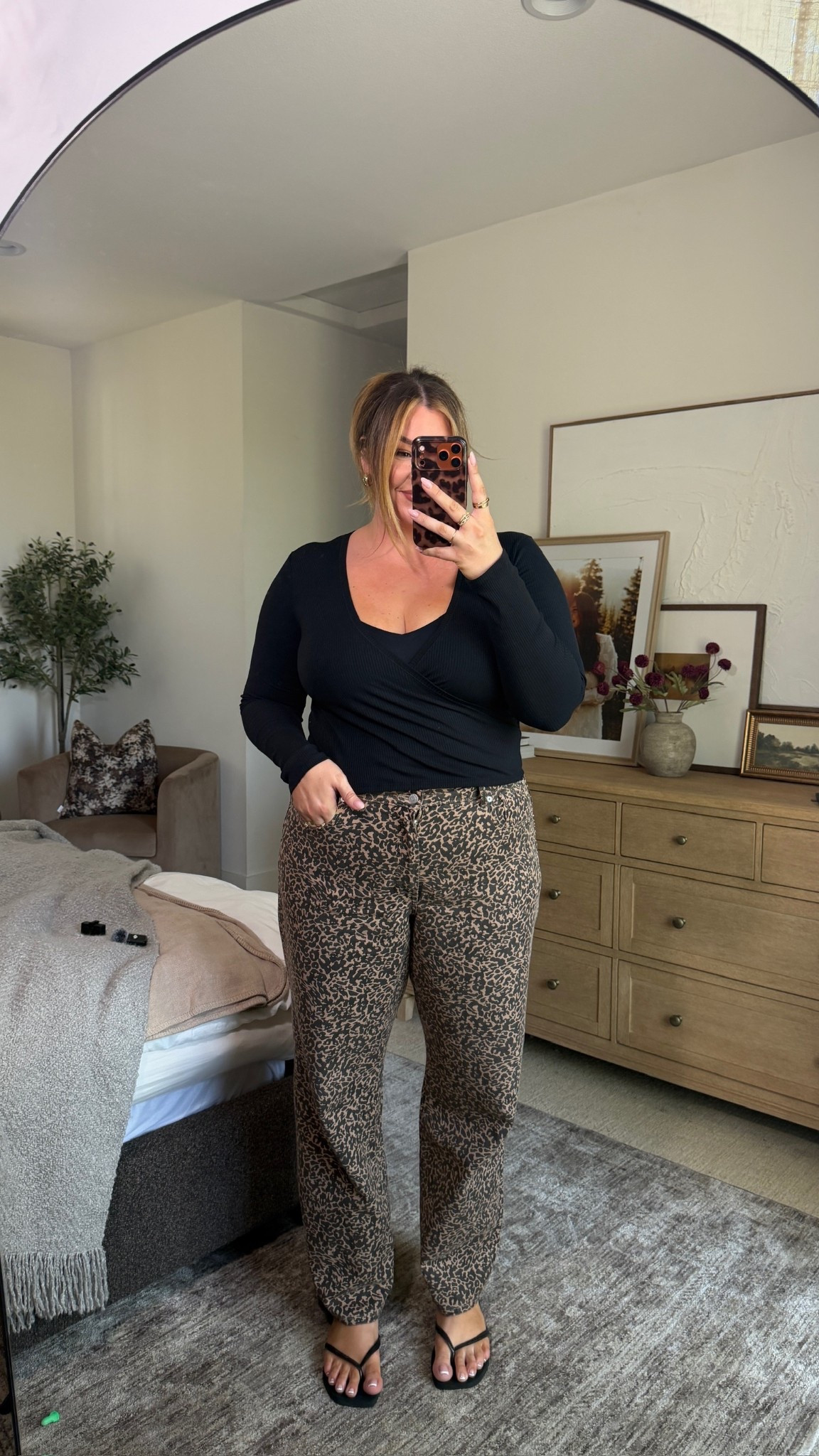 they ate down with these 🤏🏼 they’re $29 right now for new VIP members! 

Also linking more Fabletics denim I love from my haul below! 

#LTKMidsize