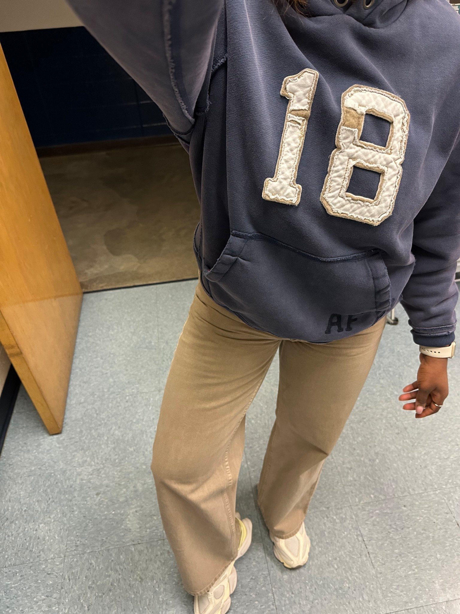 Wearing men size small ( I normally wear a women’s medium) .

#LTKSeasonal #LTKootd #LTKWorkwear