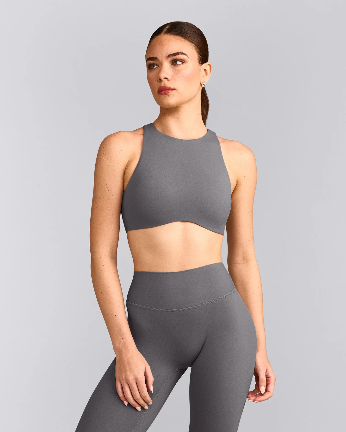 SoftMotion\u2122 High Neck Sports Bra with Gray Logo
Ash Gray | Oner Active (UK / US)