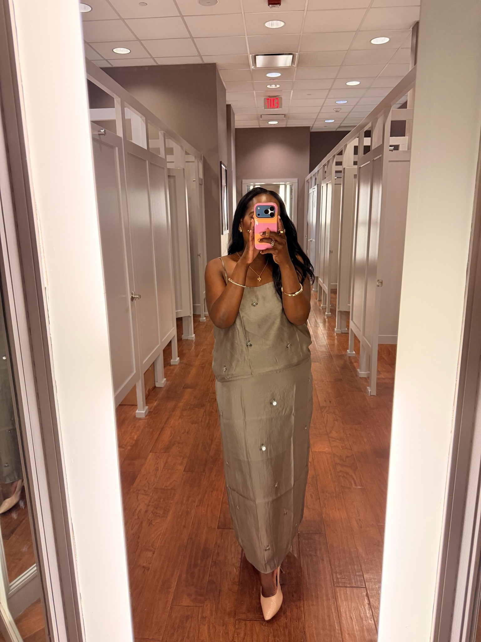 Sale alert on this LOFT set! Wear them separately for date night or happy hour!

#LTKSaleAlert #LTKPetite #LTKMidsize