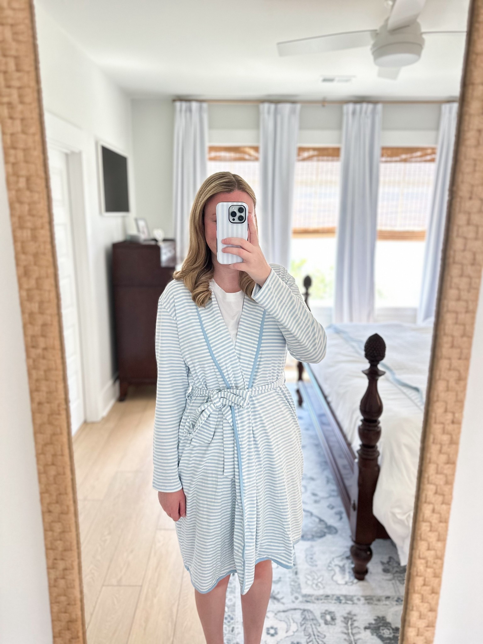 This designer inspired robe from Amazon is SO good!! Soft and lightweight 😍

Hospital robe, new mom robe, blue and white robe, Amazon robe, Grandmillennial style, coastal grandmother, gift idea, gift for her, Amazon fashion, Amazon style 