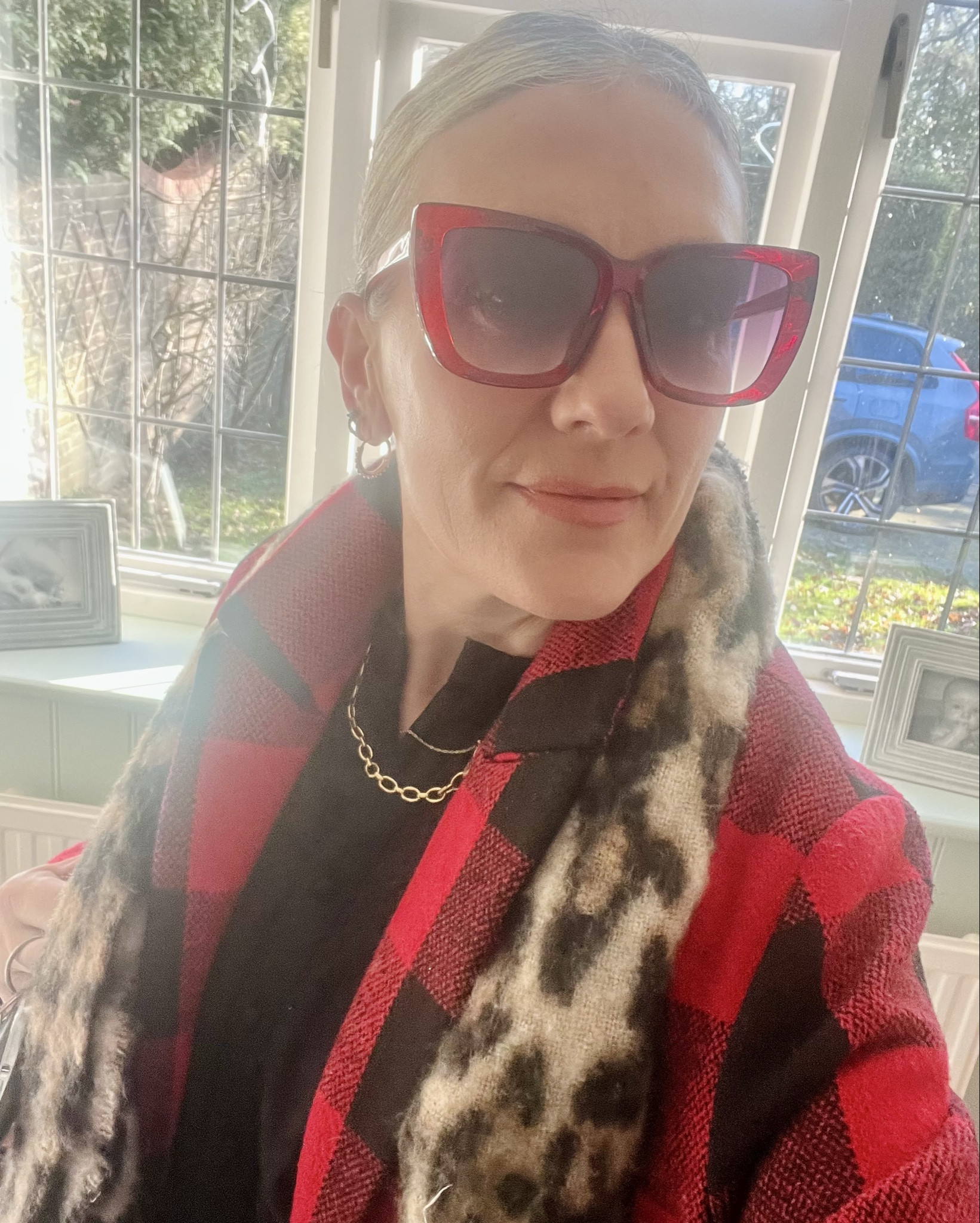 Not ready to give up the red❤️

#LTKwinter #LTKuk #LTKfestive