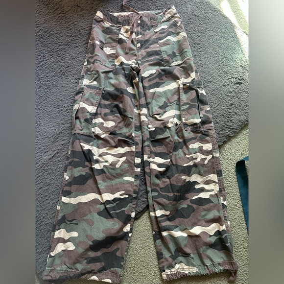 Wild Fable wide leg camo pants size XS | Poshmark