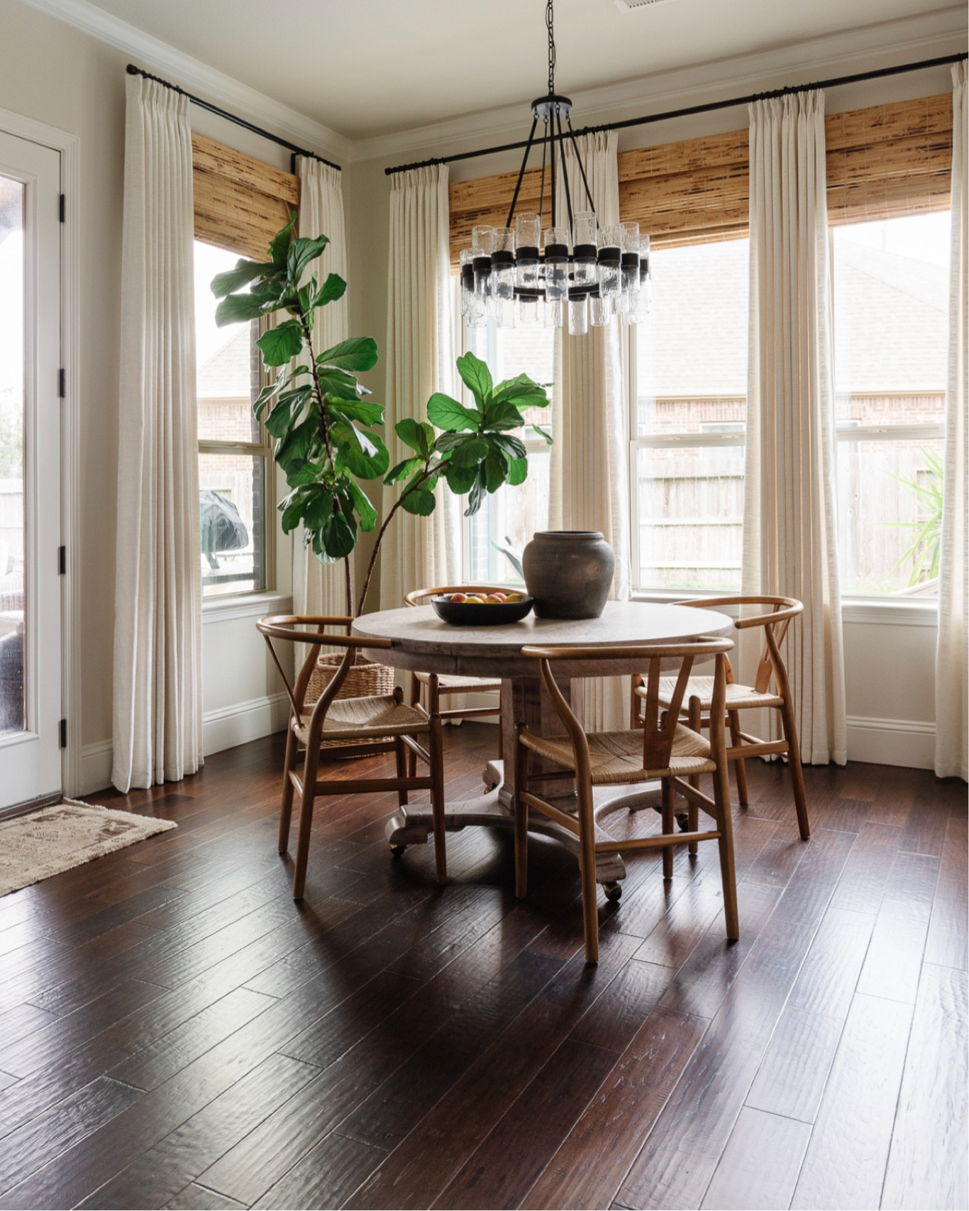 Custom linen curtains for less!  Love what they add to our kitchen dining nook.

Use code SHELLEYWESTERMAN10 for 10% off your purchase

Mine are the LIZ in Ivory White with pinch pleats and room darkening header



#LTKFind #LTKhome