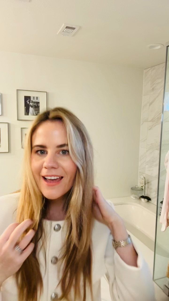 Outfit of the day! Loving this skirt by @aguabyaguabendita 

#LTKworkwear