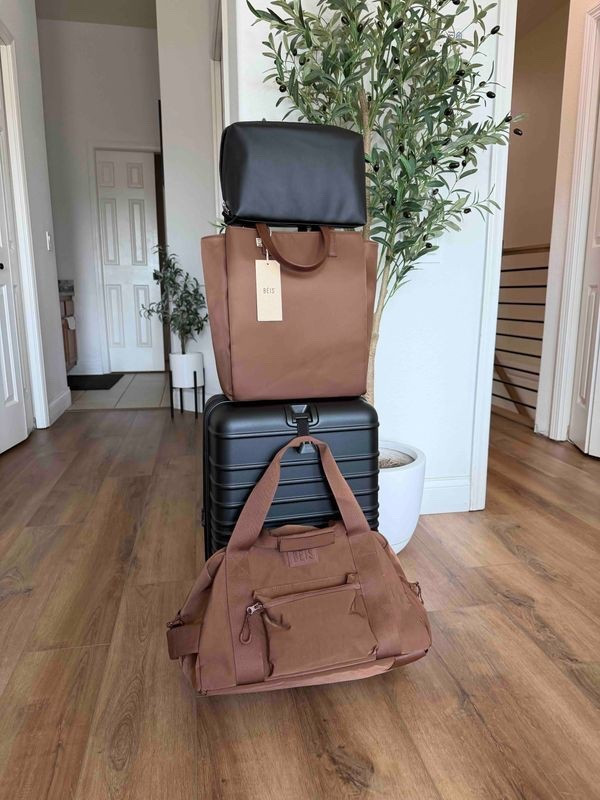 Travel essentials from Beis ✈️🧳

Here are a few of my favorite suitcases and weekender bags from Beis!

Travel bag, travel set, Beis luggage, Beis weekender, travel tote bag

#LTKSaleAlert #LTKTravel #LTKSeasonal