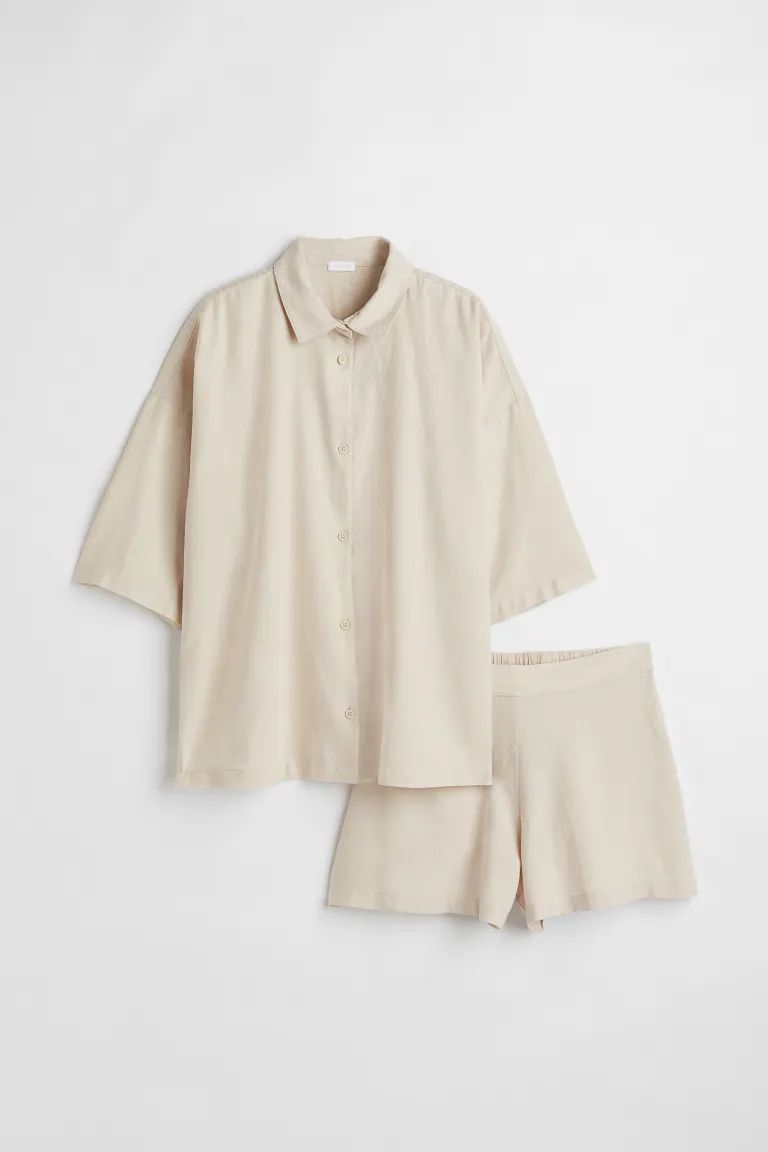 Conscious choicePyjama en tissu de lin et viscose mélangés. Chemise avec col et boutonnage deva... | H&M (FR & ES & IT)