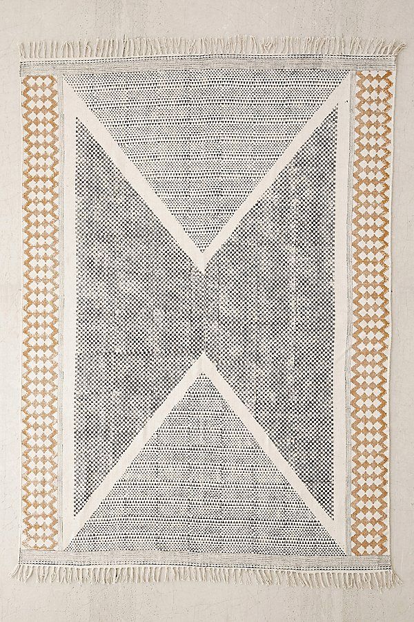 Calisa Block Printed Rug - Assorted 5 Round at Urban Outfitters | Urban Outfitters (US and RoW)