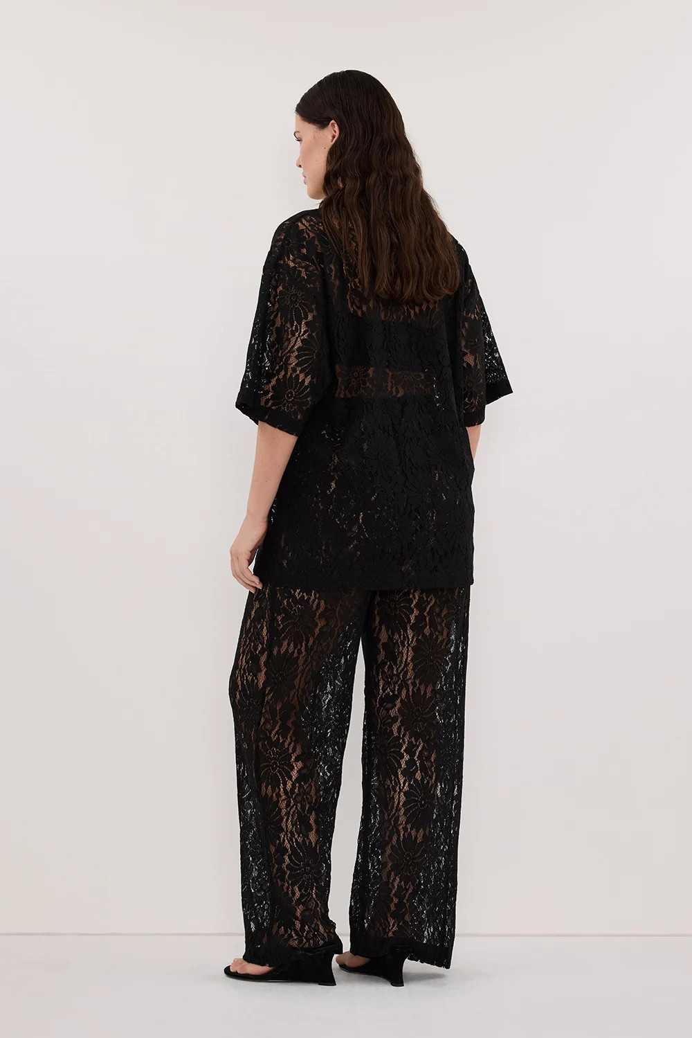 WILMA BLACK LACE TEE | DISSH