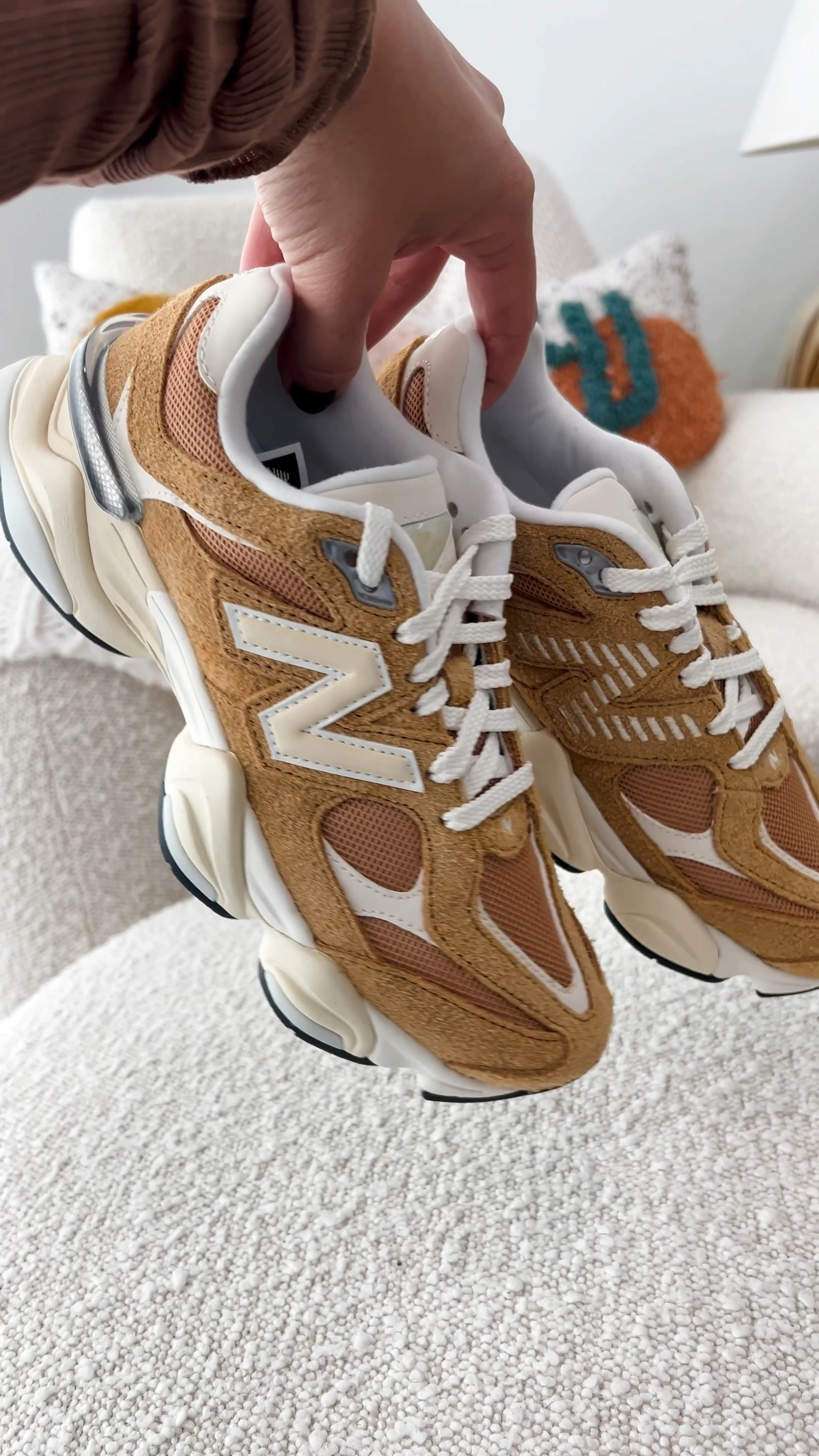 The Fall must have sneaker! I’m obsessed! 

#LTKVideo #LTKFitness #LTKShoeCrush