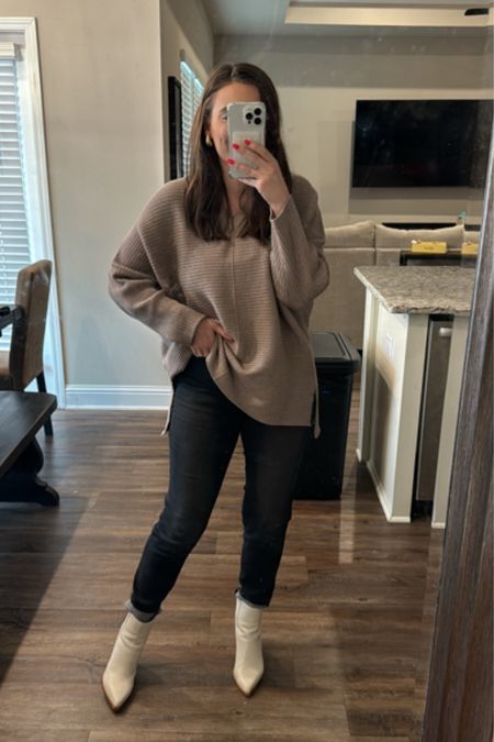 OOTD • outfit of the day 🤍Comfy oversized top, dark denim amazon jeans and beige booties! This simple outfit is perfect for a new mom style outfit! 

#LTKstyletip #LTKfindsunder50