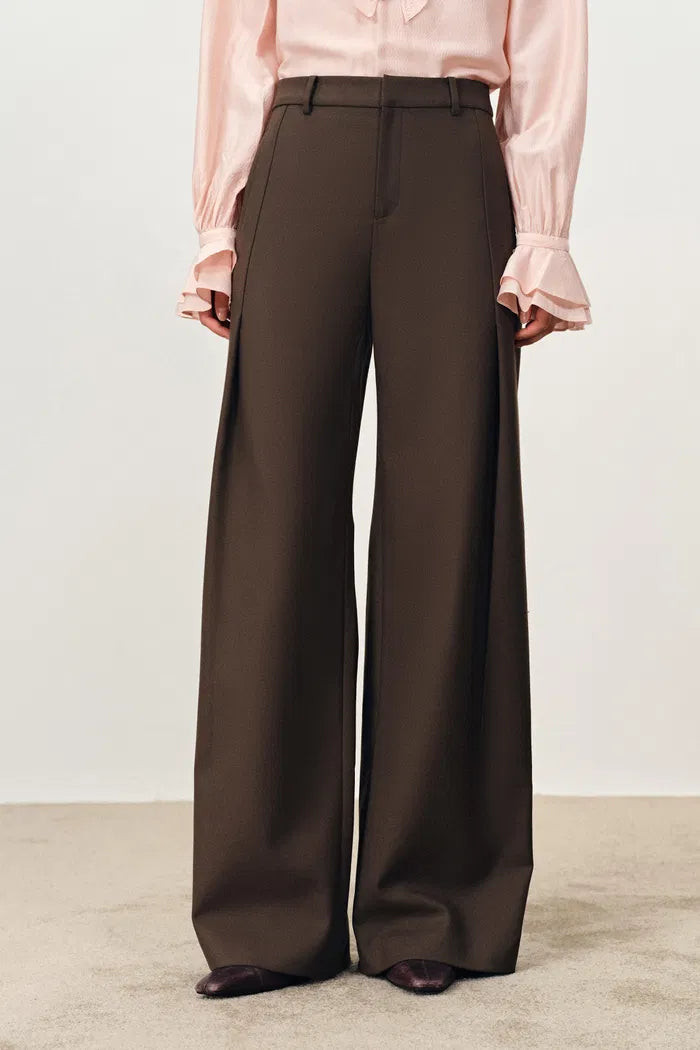 Emma Pleat Front Straight Leg Track Pants in Fine Wool Suiting | Fabrique