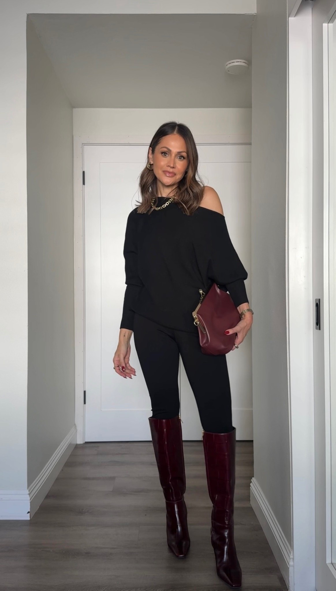 All black with a pop of burgundy! 👌

#LTKCyberWeek #LTKHoliday #LTKGiftGuide