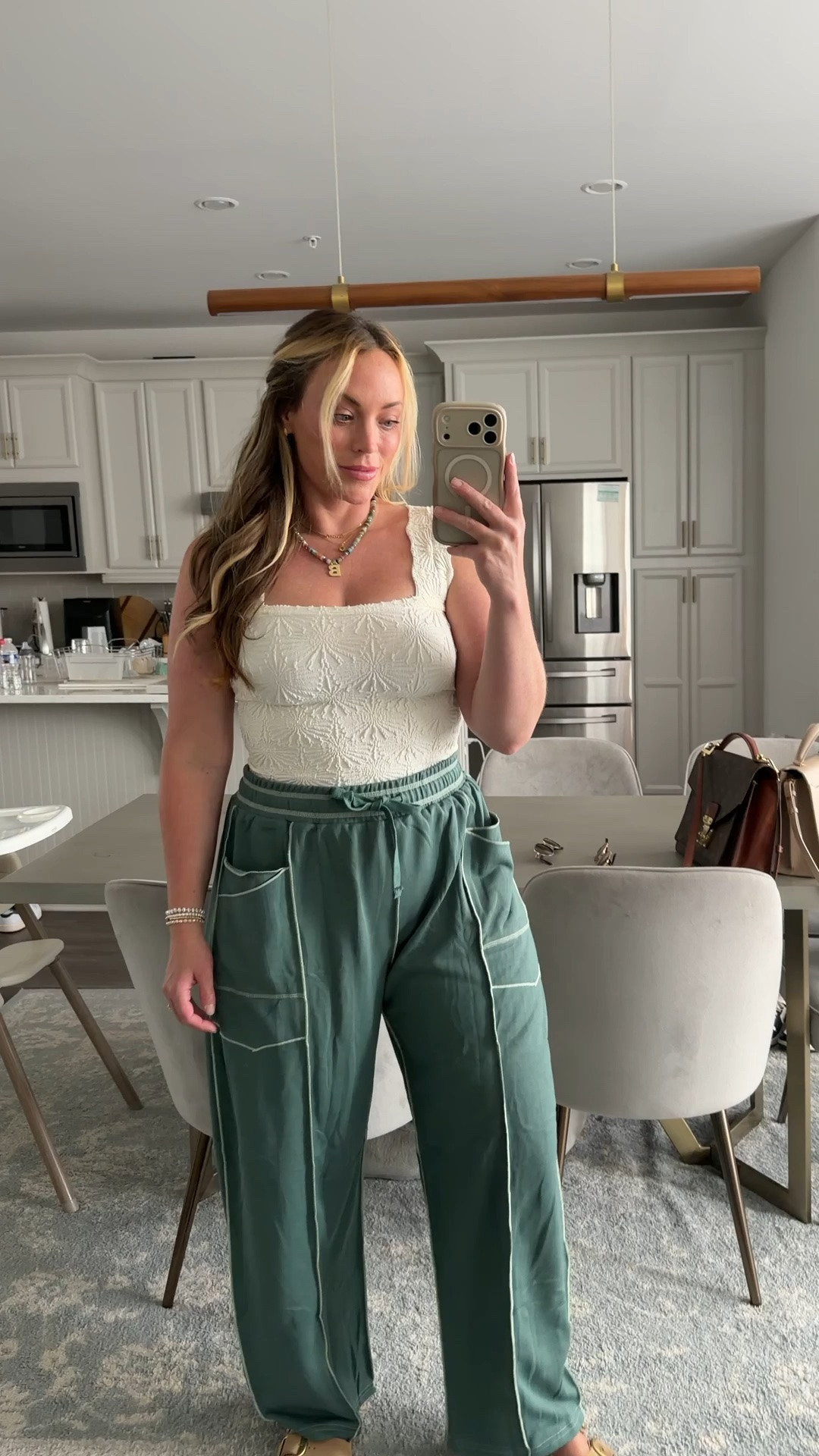 Comfy pants outfit 🤍

#LTKmomlife #LTKMidsize #LTKSeasonal