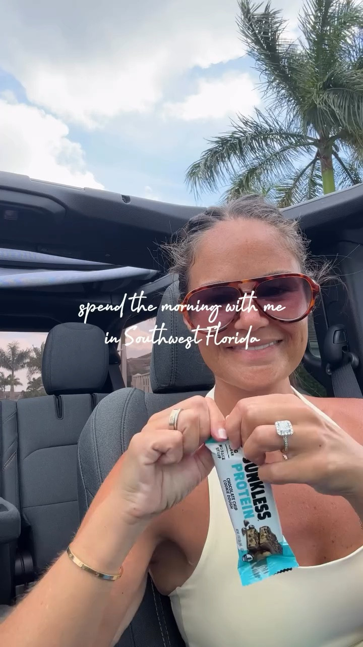 …life in southwest florida 🌴☀️

Spend the morning with me! 
Florida is Florida-ing lately with this beautiful weather

I have been loving @junklessfoods protein bars lately before heading into the gym. No artificial colors or flavors with grams of protein, 2-5 grams of sugar and 6-8 grams of fiber while still tasting delicious? Sign me up! Available on Amazon. 

I’ve been pretty strict with my routine lately, hot pilates or hot yoga every morning before coffee and getting outside for my 10k steps. It’s like a full time job but I’m doing everything I can to get as healthy and prepared for my upcoming surgeries. I am so excited. 

Day in the life, vlog, what I eat in a day, wellness girlies, healthy lifestyle, Naples Florida, Florida life

#junklessproteininstagram #vlog #wieiad #pilates #naplesflorida
