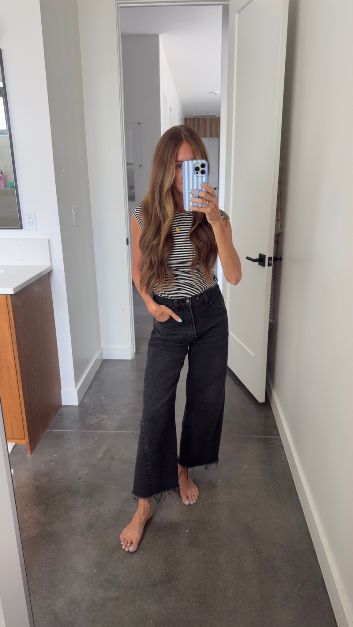 Today’s outfit!! My new go to top, and favorite light barrel jeans.