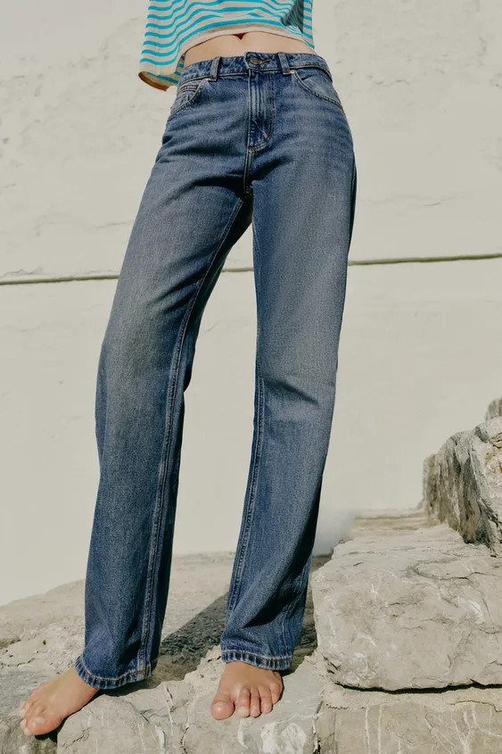 HIGH-WAIST - REGULAR LEG - LONG LENGTHHigh-waist jeans with five pockets. Regular, long leg. Fron... | Zara IT