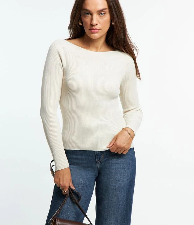 Blusa em Tricô com Gola Canoa e Textura Canelada Off White | Renner (BR)