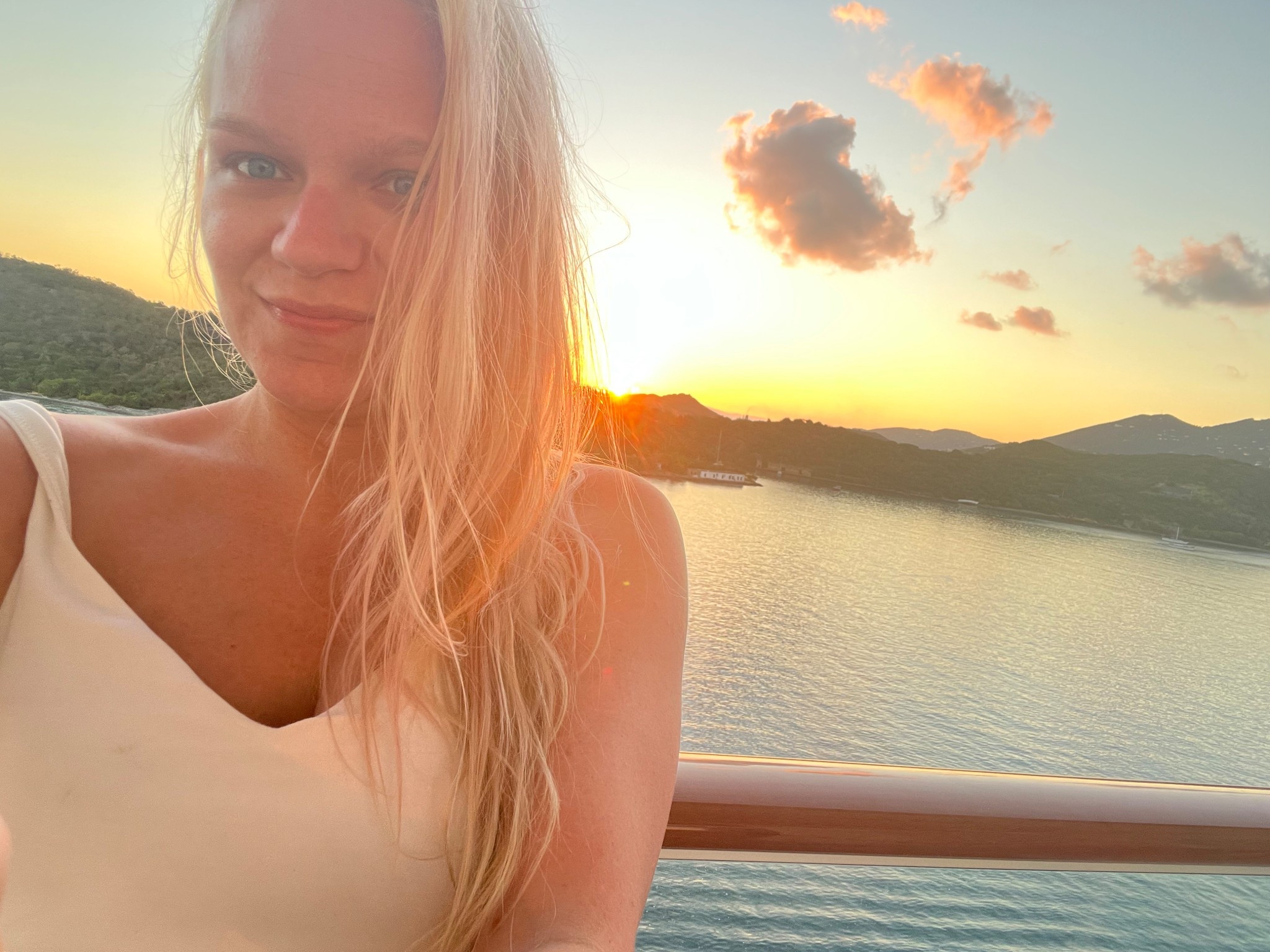 Love a good sunset 

#springfashion #springstyle #ltkvacationstyle #vacationoutfits #skincare #ltkbeauty #simple #tanks #tanktops #bulitinbra #summerstyle 

#LTKTravel #LTKPetite #LTKGiftGuide