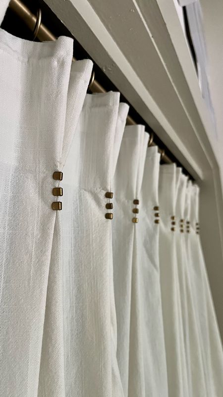 What’s better than pinch pleat curtains? Pinch pleats with brass clips! I love the extra shine and pizzazz these clips give ✨

#LTKhome #LTKFind #LTKunder50