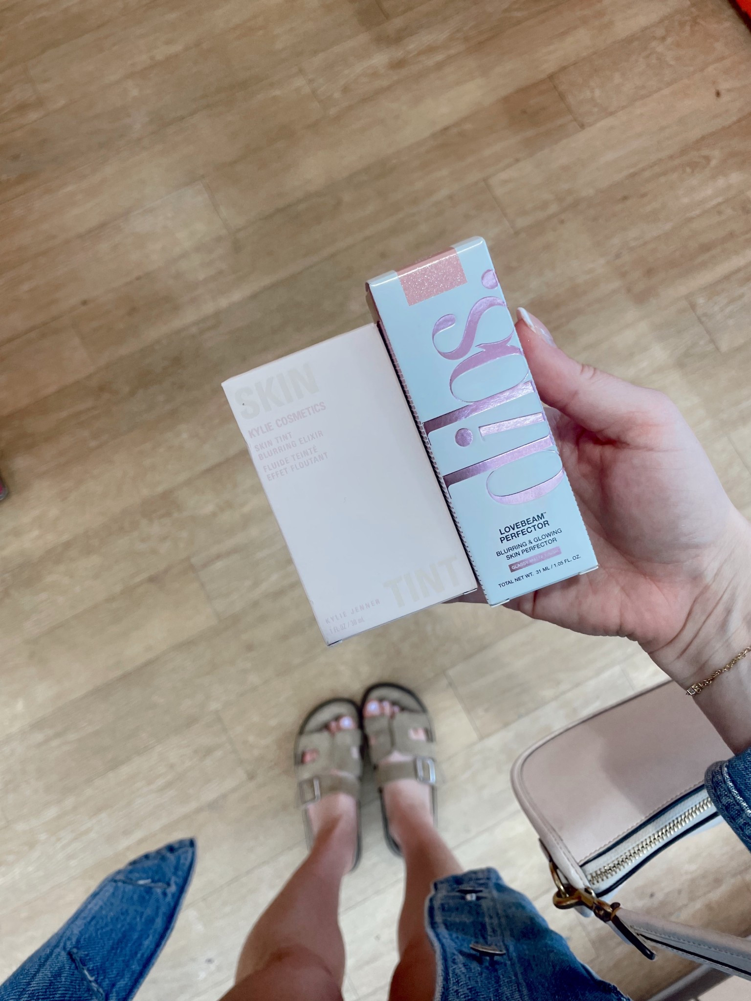 new primer + skin tint from ulta!!!

primer: no 2
skint tint: 3w

#LTKFindsUnder50 #LTKBeauty