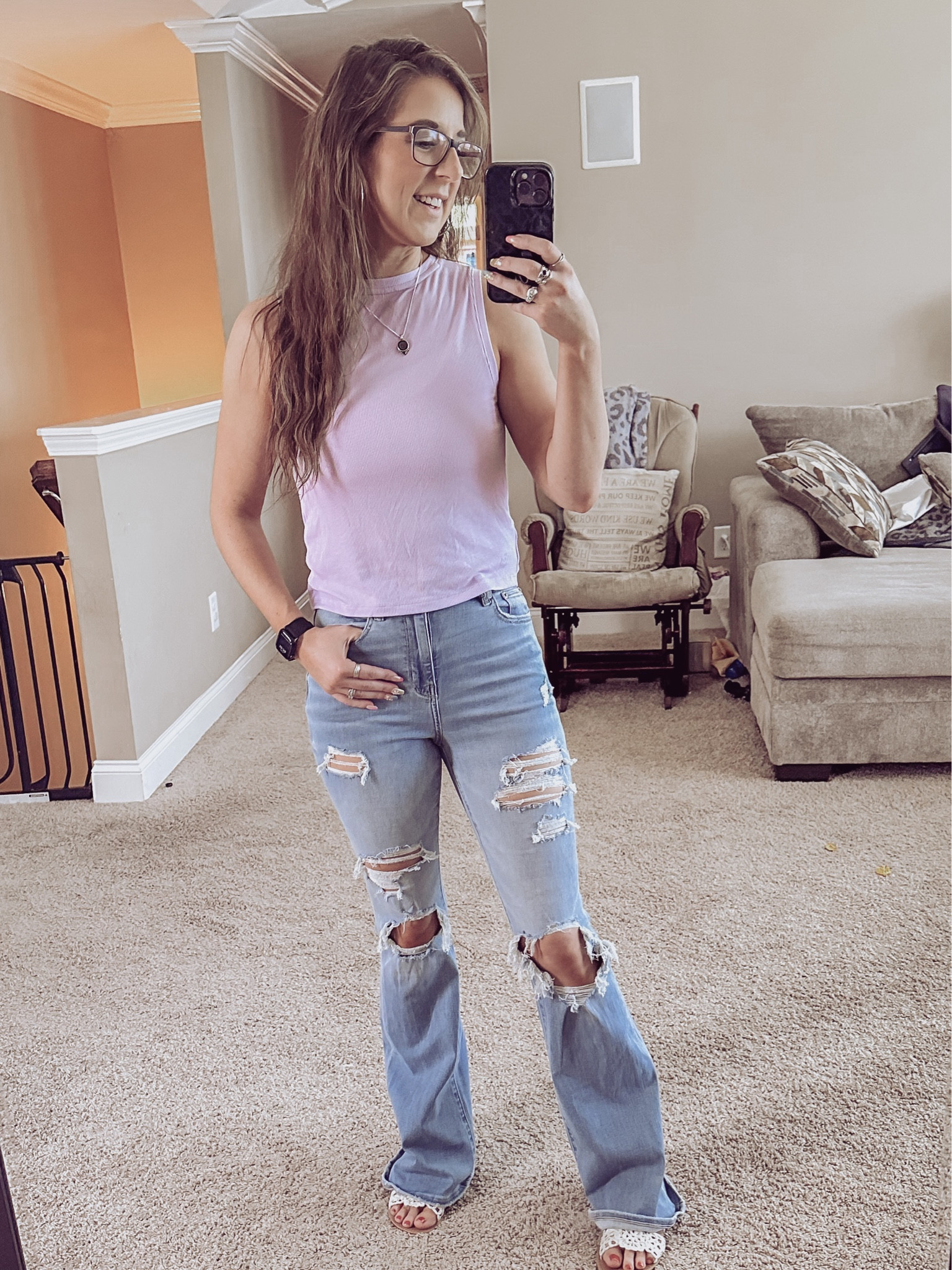 I always feel like I’m giving a little throwback to the early 2000’s with these jeans. Wearing a 00 in the jeans and small in the shirt 

#LTKunder50 #LTKfit #LTKstyletip