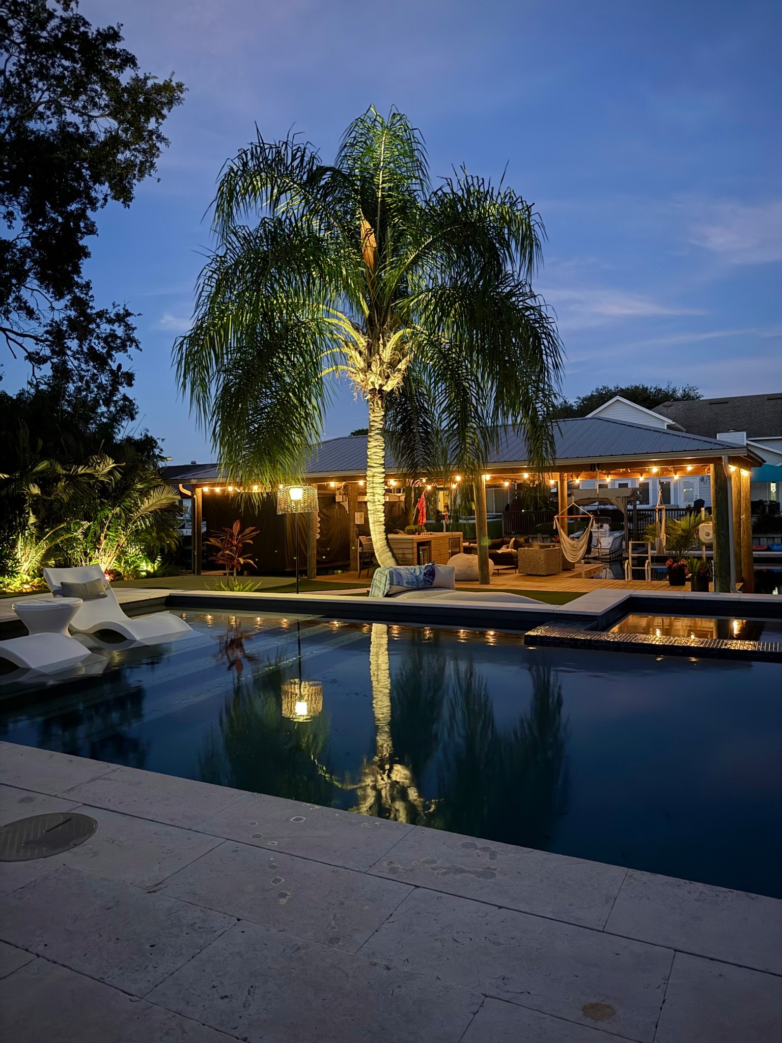 String lights, solar lights, uplighting, landscaping design backyard decor dock life 

#LTKHome #LTKSeasonal #LTKFindsUnder50