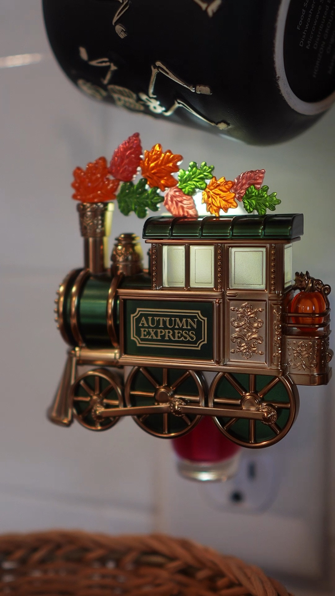 The cutest wall fragrance plug in 🚂🍂

#LTKSeasonal #LTKU #LTKHome
