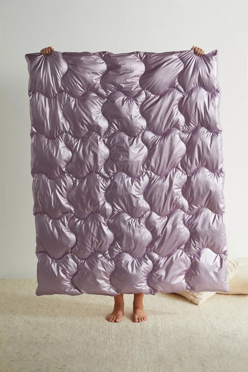 Metallic Puffer Throw Blanket | Urban Outfitters (US and RoW)