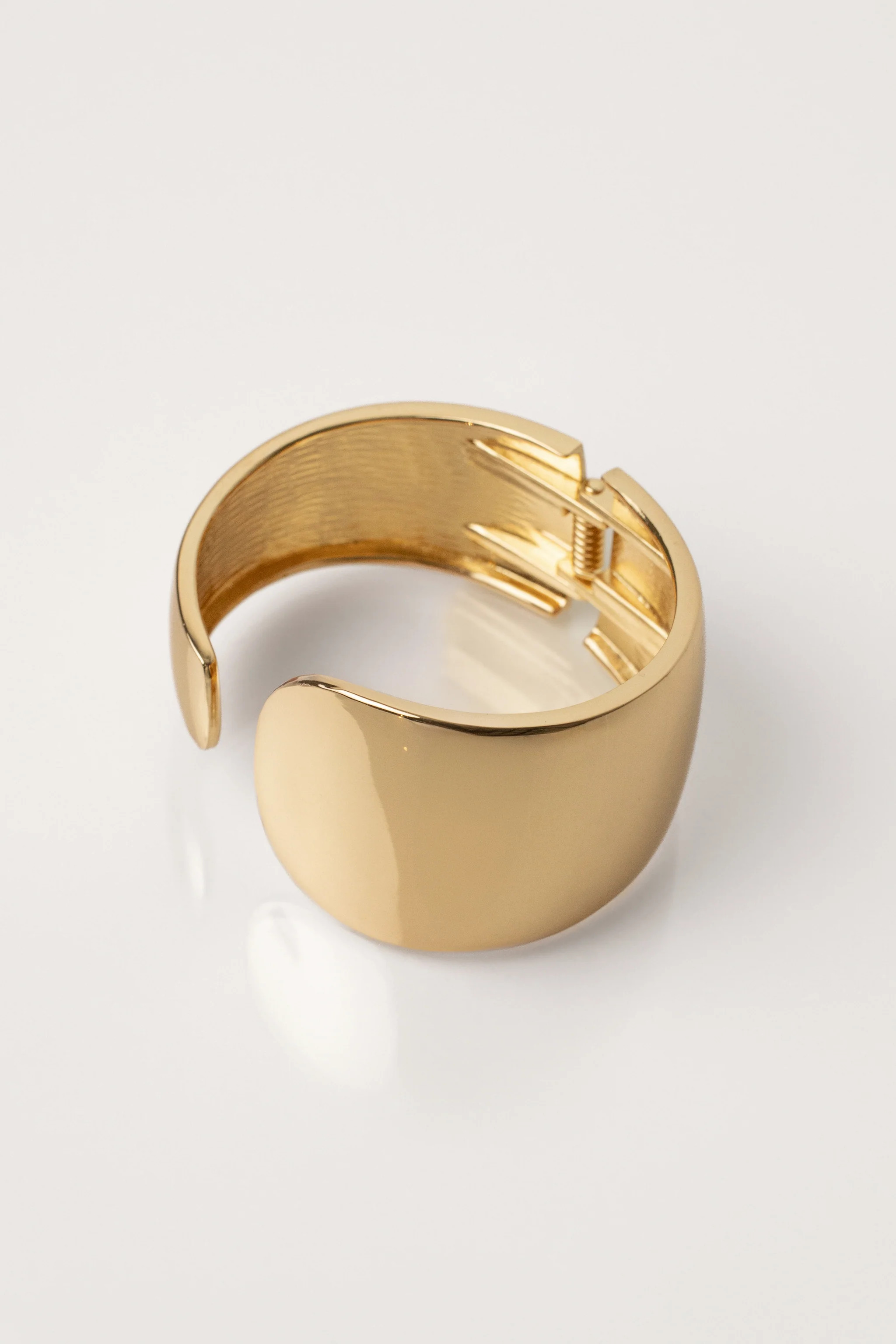 Gold Tori Hinge Bracelet | JLUXLABEL