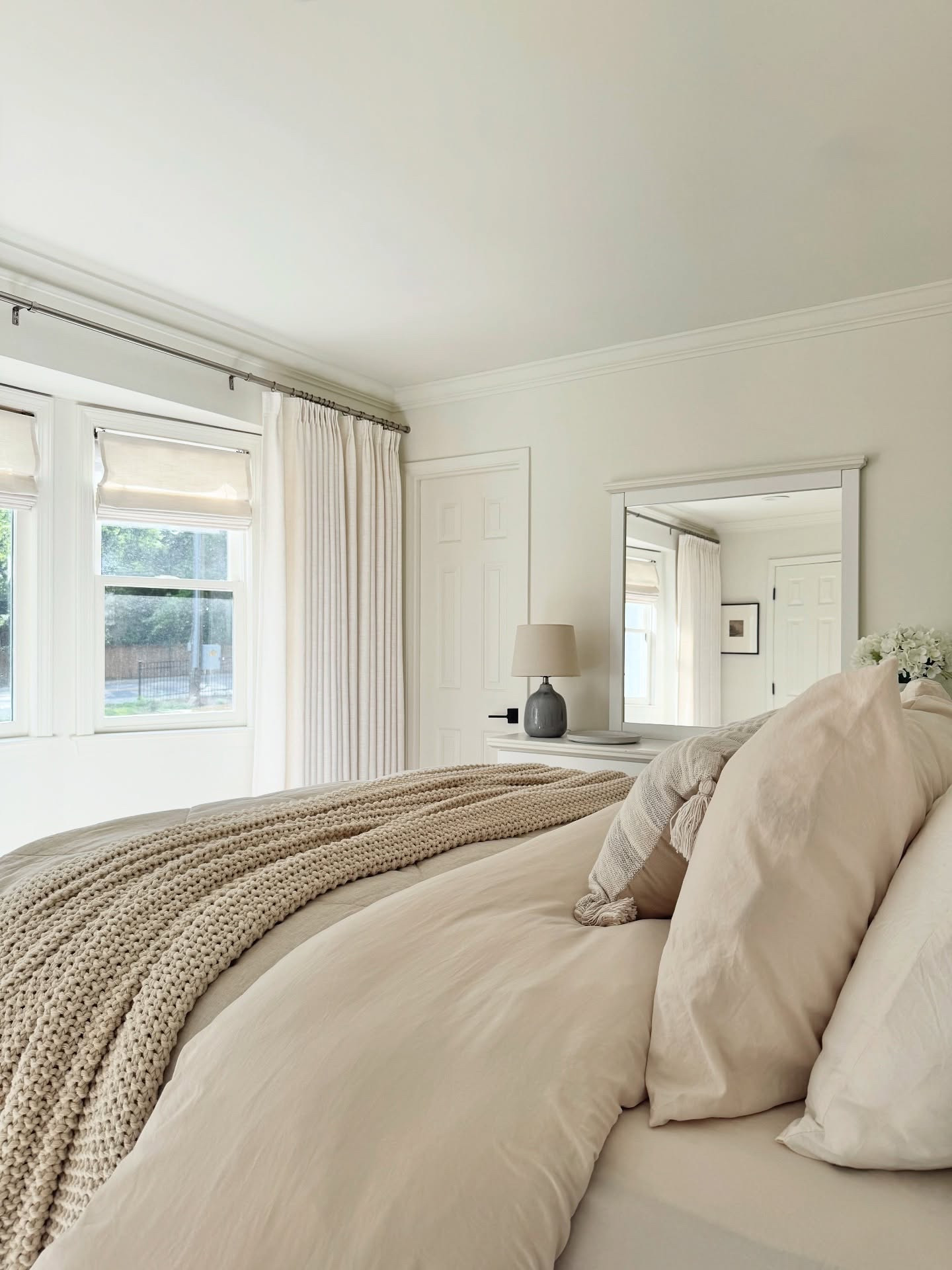 We used to have “just-for-show” sheets in our guest bedroom. They were cheap, thin, and honestly not that comfortable 😅

But I recently swapped them for these @gokotta.us sheets, and I’m genuinely so impressed. They feel luxurious but are still super affordable. They’re lightweight, breathable, and so soft that I’d happily sleep here myself. (And our guests definitely noticed the difference!)

If you’ve been putting off a bedding upgrade, now’s the perfect time because they’re part of the Prime Day Sale for a limited time!

Soft Bedding | Lightweight Sheets | Cozy Bedroom | Neutral Home Decor | Prime Day Bedding Sale | Guest Room Upgrade | Neutral Bedroom | Affordable Luxury

#GokottaPartner #GokottaSheets #CozyBedroomVibes #SoftSheets #PrimeDayFinds #BeddingUpgrade #NeutralBedroom #CozyInteriors #GuestRoomGoals #AffordableLuxury #BeddingInspo

#LTKSaleAlert #LTKHome #LTKSeasonal