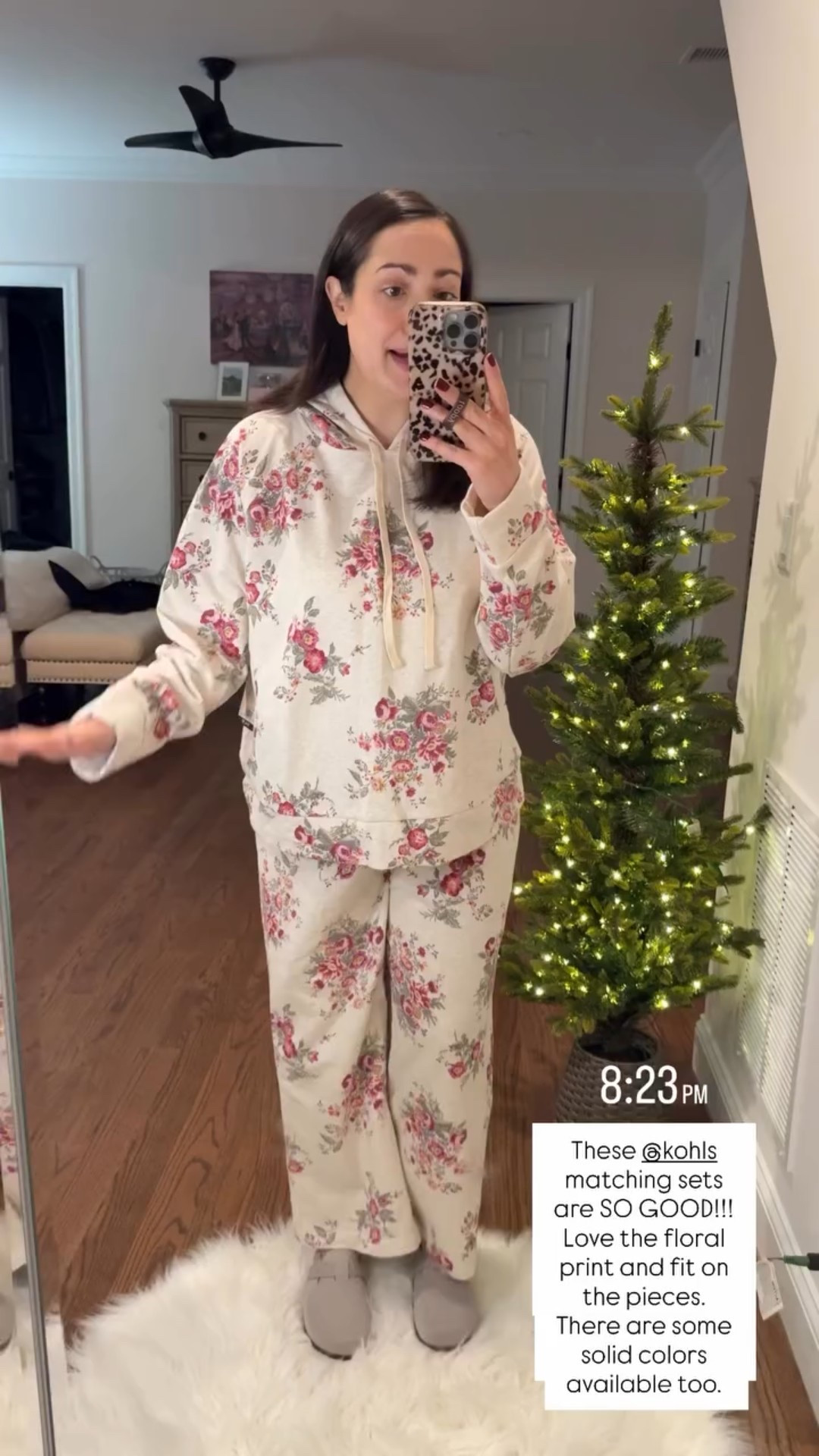 These @kohls matching sets are SO GOOD!!! Love the floral print and fit on the pieces. There are some solid colors available too.